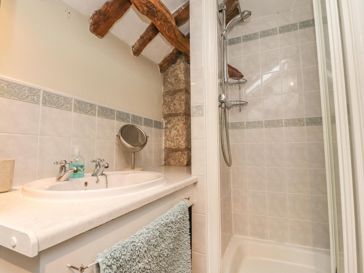 Beehive Cottage Bentham المظهر الخارجي الصورة
